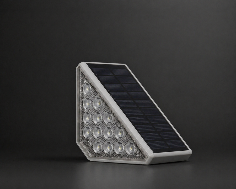 Luvora TerraGlow™ Solar Step Light