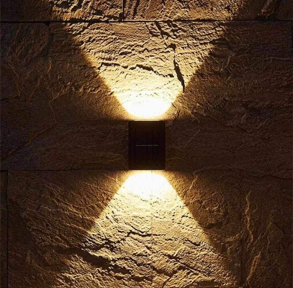 Luvora DualBeam™ Solar Wall Light
